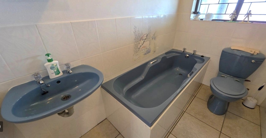 3 Bedroom Property for Sale in Dana Bay Western Cape